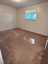 1819 University Dr in Cedar Falls, IA - Building Photo - Building Photo