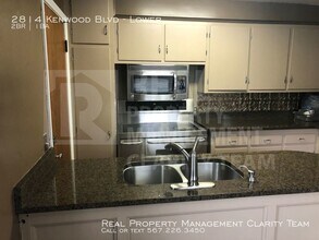2814 Kenwood Blvd-Unit -Lower in Toledo, OH - Foto de edificio - Building Photo