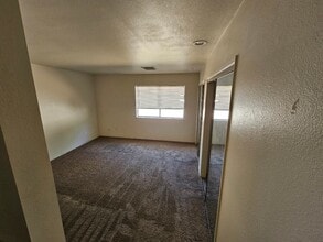 604 W Perdew Ave in Ridgecrest, CA - Building Photo - Building Photo