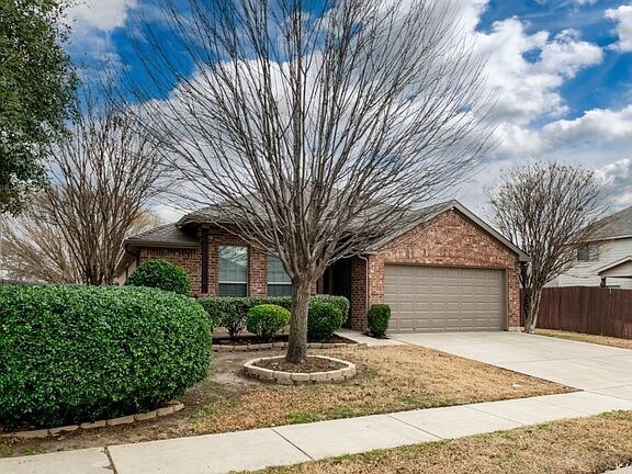 5908 Stirrup Iron Dr in Fort Worth, TX - Foto de edificio - Building Photo