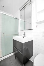 86 Clinton St, Unit 17 in New York, NY - Foto de edificio - Building Photo