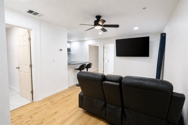 property at 2402 E Dr Martin Luther King Jr Blvd