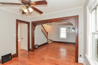 891 Hazelwood St in St. Paul, MN - Building Photo - Building Photo