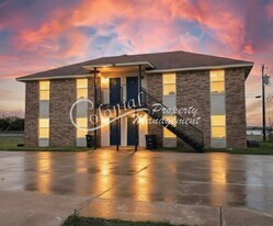 5902 Greengate Dr in Killeen, TX - Building Photo