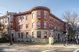 524 Harvard St, Unit 2 Apartments