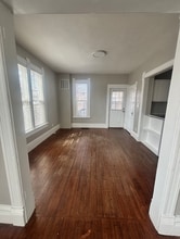 2004 Latham St in Rockford, IL - Building Photo - Building Photo