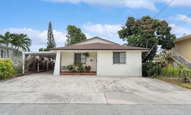 property at 1160 SW 9th St