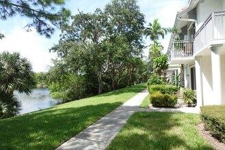 2044 Alta Meadows Ln in Delray Beach, FL - Building Photo - Building Photo