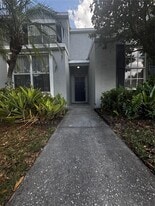 10443 Heron Lake Dr in Riverview, FL - Building Photo