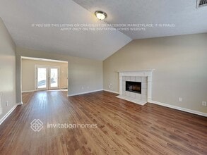 4042 Parks Rd, Unit B-535 in Flowery Branch, GA - Building Photo - Building Photo
