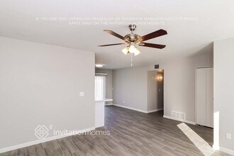 2130 W Danbury Dr in Phoenix, AZ - Building Photo - Building Photo