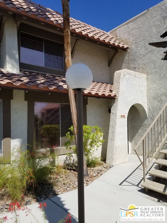1816 N Mira Loma Way in Palm Springs, CA - Building Photo - Building Photo