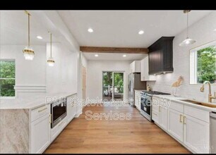 5819 Bramble Ave in Cincinnati, OH - Building Photo - Building Photo