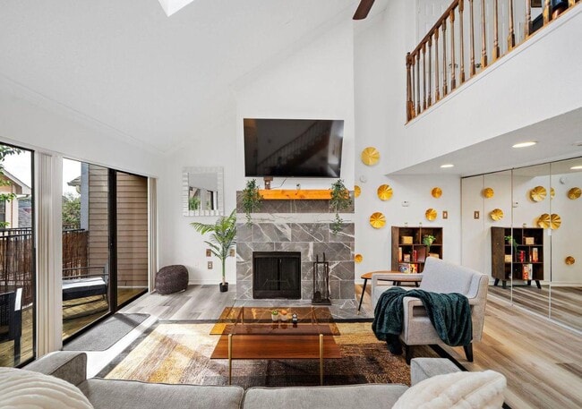 2300 Old Spanish Trl in Houston, TX - Building Photo - Building Photo