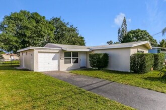 710 NW 35th Ave in Fort Lauderdale, FL - Building Photo - Building Photo