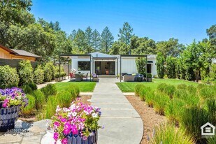 282 Richards Blvd in Sonoma, CA - Building Photo