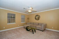 18603 Point Lookout Dr photo'