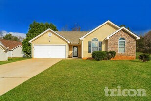 25 Zebulon Pl in Covington, GA - Building Photo