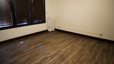 2086 Marshall Ave in St. Paul, MN - Building Photo - Building Photo