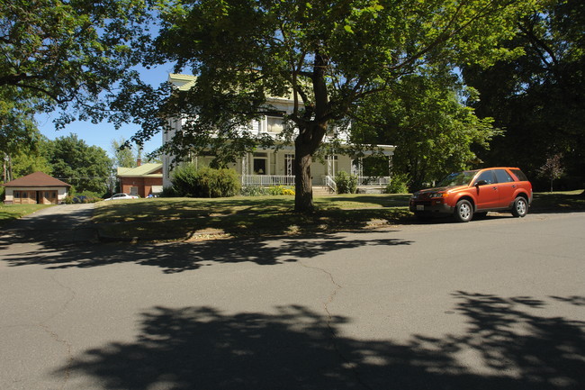 1706 W 9th Ave in Spokane, WA - Building Photo - Building Photo