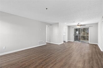 295 E Burns Ct SW in Marietta, GA - Building Photo - Building Photo