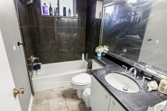 10910 Vanderford Dr in Houston, TX - Building Photo - Building Photo