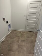 10240 Samerton Ln in Indianapolis, IN - Building Photo - Building Photo