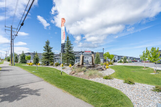 Prairie Pointe Apartments & Townhomes in Coeur d'Alene, ID - Foto de edificio - Building Photo