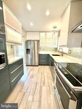 5413 Ives Pl in Springfield, VA - Building Photo - Building Photo
