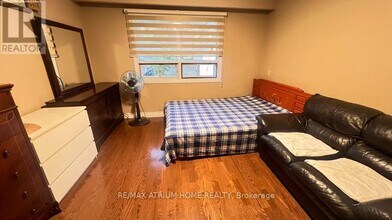 949-949 Willowdale Ave in Toronto, ON - Building Photo - Building Photo