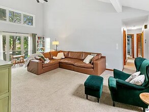 3411 Mirror Ln in Bellevue, NE - Building Photo - Building Photo