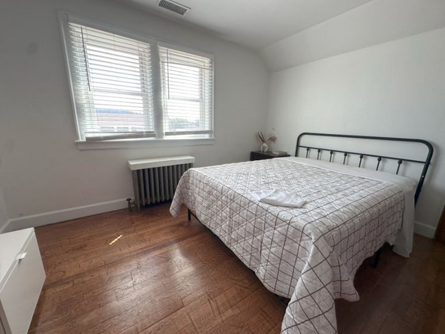 303 N Delphine Ave in Waynesboro, VA - Building Photo - Building Photo