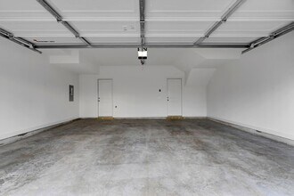 304 Indigo Ct in Chesterfield, MO - Building Photo - Building Photo