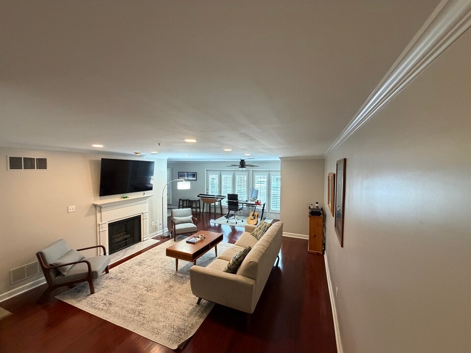 3201 Lenox Rd NE, Unit 2 in Atlanta, GA - Building Photo