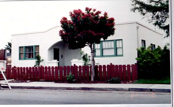 453 Roosevelt Ave in Redwood City, CA - Building Photo - Building Photo