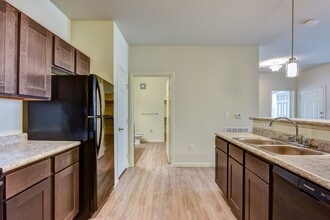 Shadow Ridge Apartment Homes in Round Rock, TX - Building Photo - Building Photo