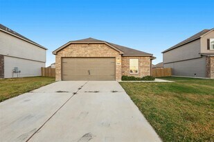 16416 Farmhouse Ln in Elgin, TX - Building Photo