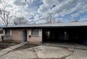 202 W N Loop Blvd in Austin, TX - Building Photo