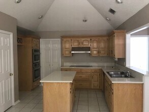 2609 Classic Ct E in Bedford, TX - Building Photo - Building Photo
