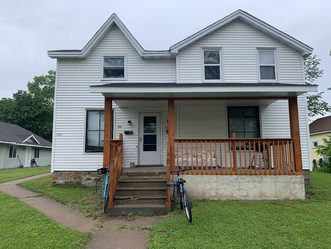 722 Menomonie St