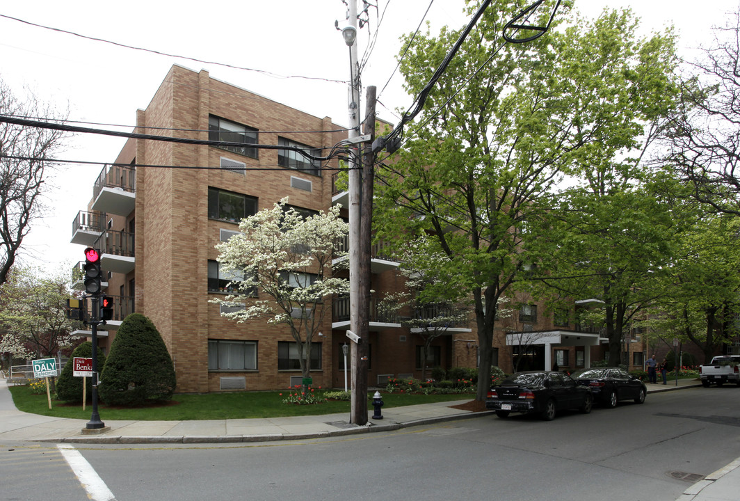 40 Williams St in Brookline, MA - Foto de edificio