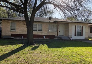 4177 Doyle Ln in Lancaster, TX - Building Photo