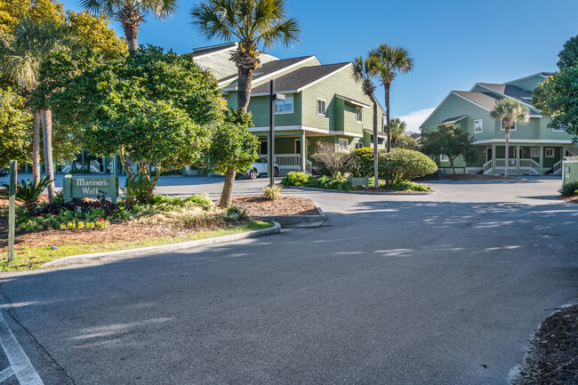 Mariner's Walk in Isle Of Palms, SC - Building Photo - Building Photo