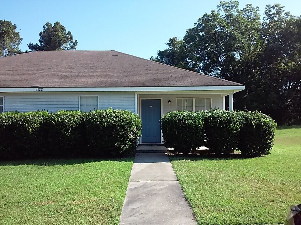 6122 Vinnie Dr in Valdosta, GA - Building Photo