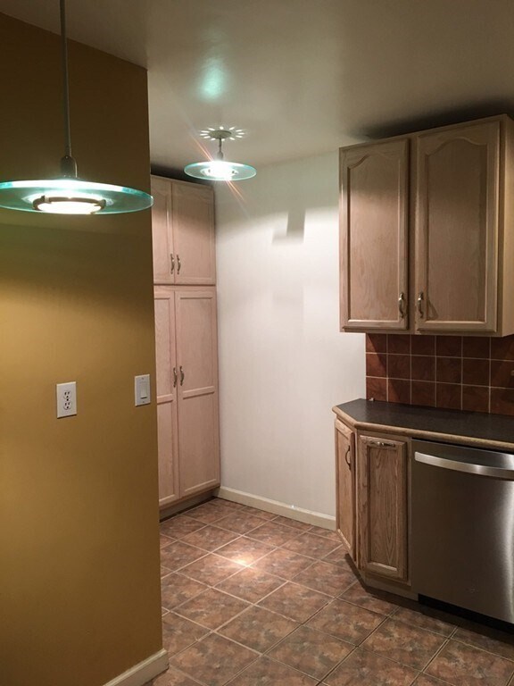 17 Claremont St in Braintree, MA - Building Photo - Building Photo