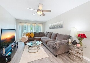 1859 Oklahoma Ave NE in St. Petersburg, FL - Building Photo - Building Photo