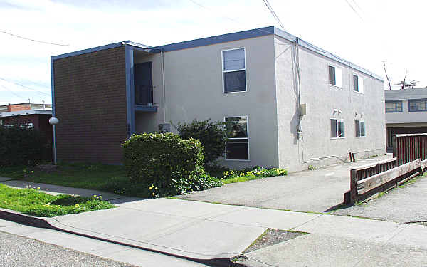 6208 Cypress Ave in El Cerrito, CA - Foto de edificio - Building Photo
