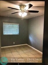 551 NW 18th St-Unit -A in Fort Lauderdale, FL - Foto de edificio - Building Photo