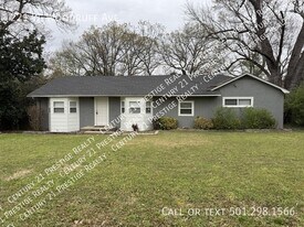 221 W Woodruff Ave in Sherwood, AR - Building Photo