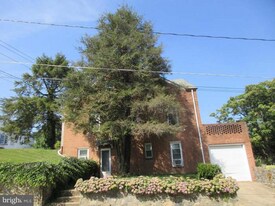 701 Academy Rd in Catonsville, MD - Building Photo